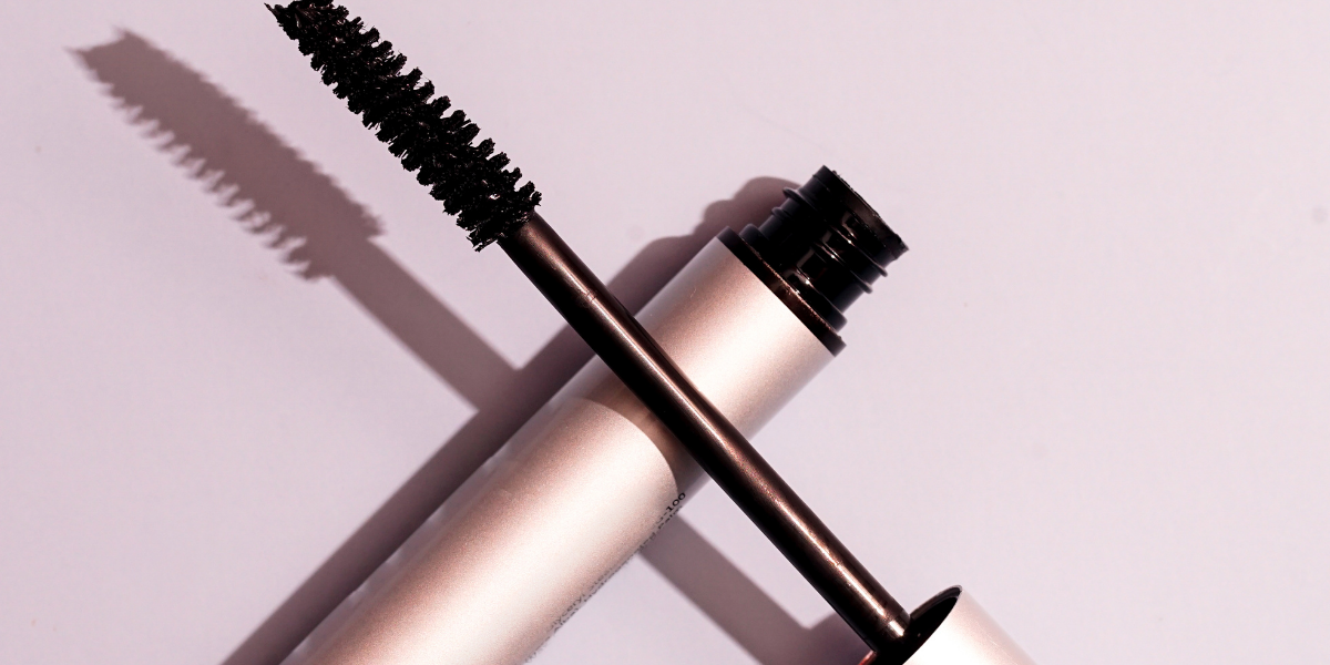 4 Reasons You Need a Mascara Primer in Your Life