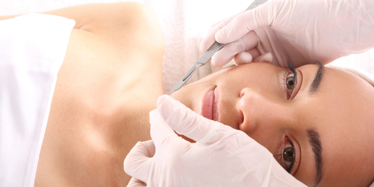 What Is Dermaplaning - Get the Facts on This Facial Treatment