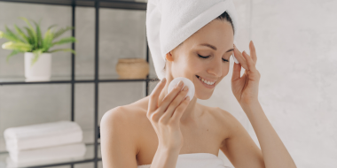Best Cleanser for Sensitive Skin – Get the Glow You Deserve!