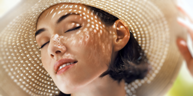 Say Goodbye to Irritation: The Best Cleansers for Sensitive Skin in the Hot Season